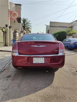 کرایسلەر 300